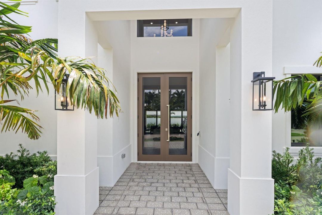 1160 Emerald Lane - 9.jpg-SMALL