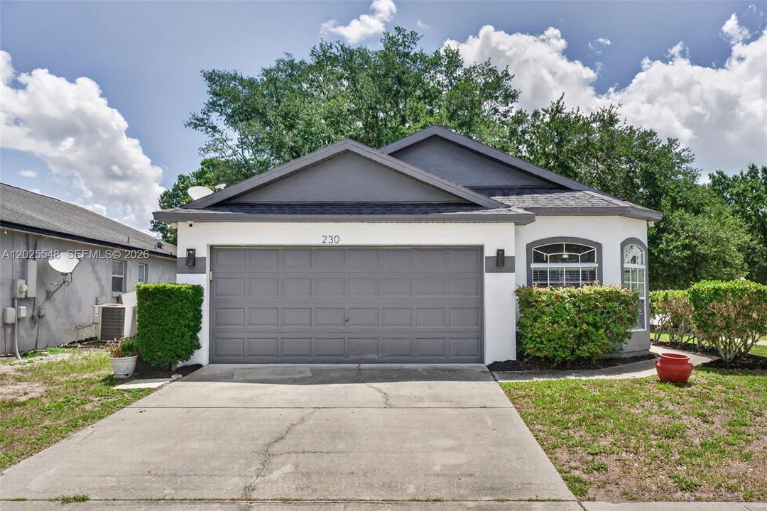 Active With Contract: $389,999 (4 beds, 2 baths, 1378 Square Feet)