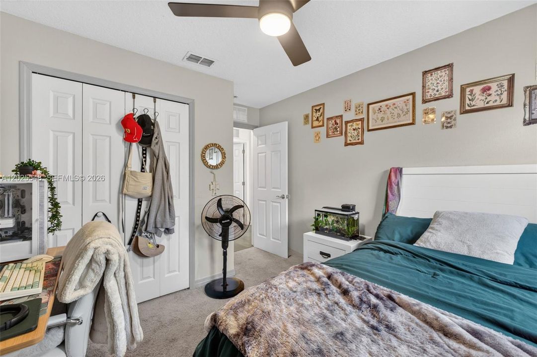 Active With Contract: $389,999 (4 beds, 2 baths, 1378 Square Feet)