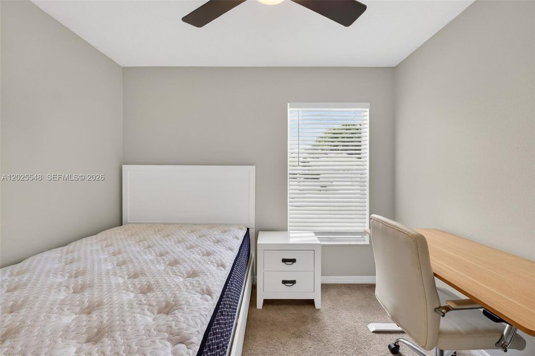 Active With Contract: $389,999 (4 beds, 2 baths, 1378 Square Feet)