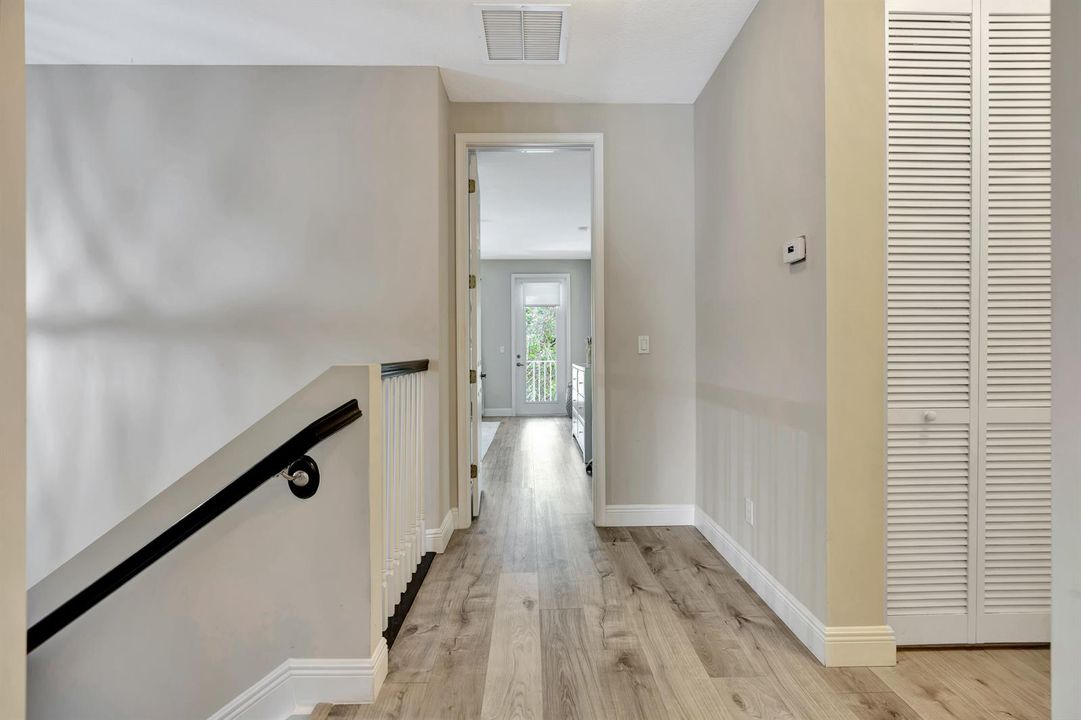 2nd Floor Landing