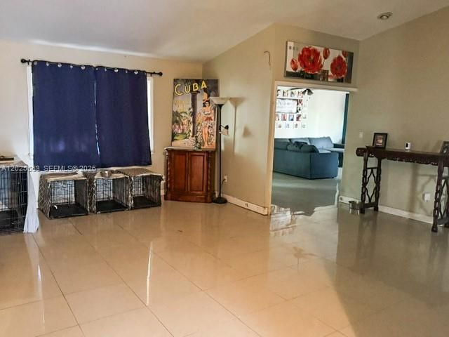 For Sale: $550,000 (4 beds, 2 baths, 2165 Square Feet)