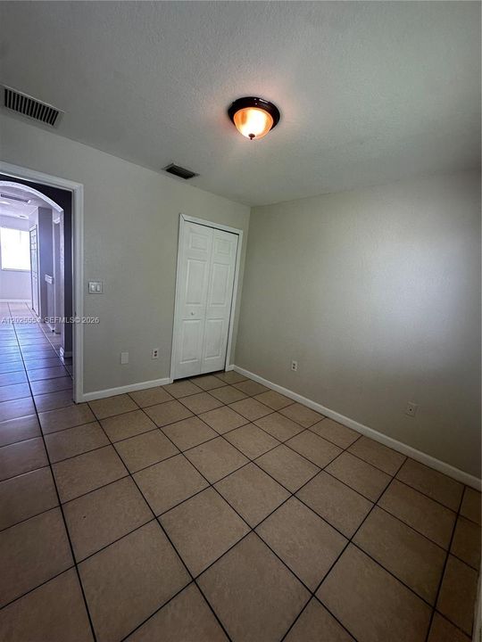 Active With Contract: $2,400 (4 beds, 3 baths, 1423 Square Feet)
