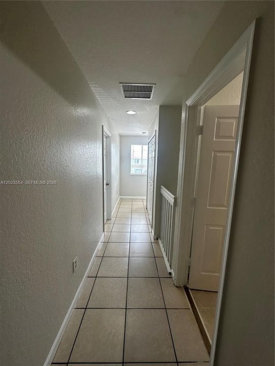 Active With Contract: $2,400 (4 beds, 3 baths, 1423 Square Feet)