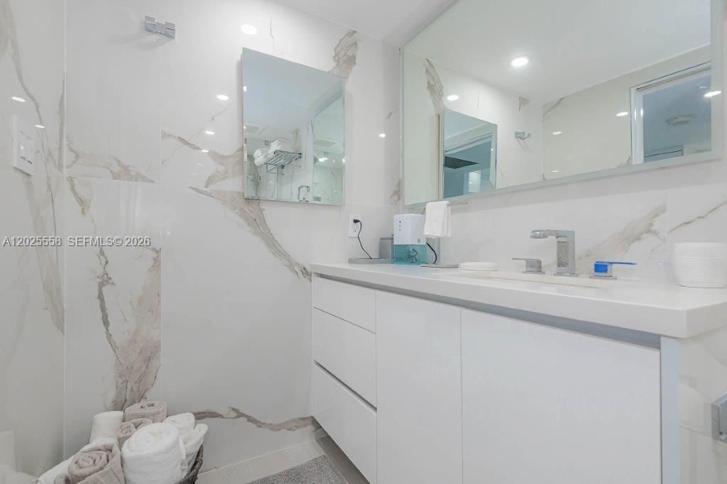 En Renta: $7,000 (0 camas, 1 baños, 600 Pies cuadrados)
