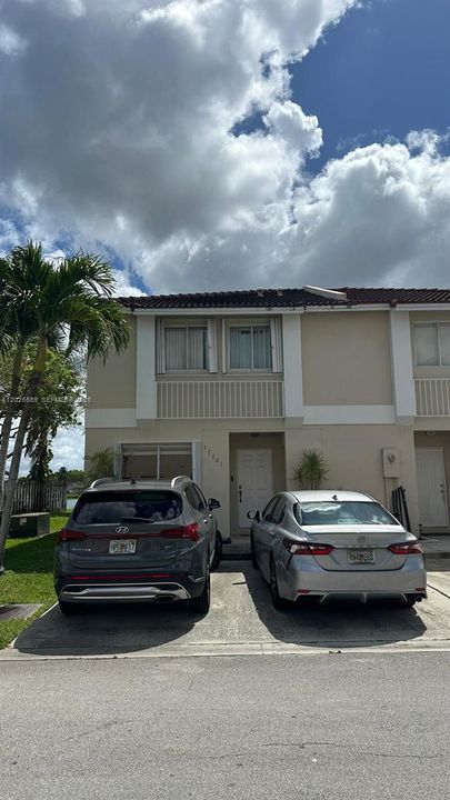 En Venta: $450,999 (3 camas, 2 baños, 1462 Pies cuadrados)