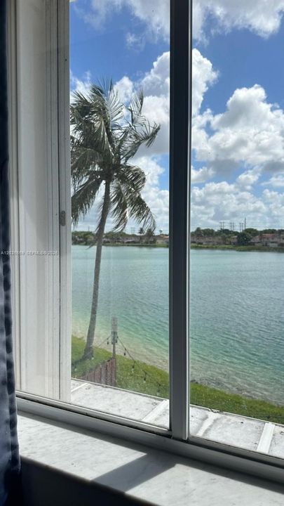 En Venta: $450,999 (3 camas, 2 baños, 1462 Pies cuadrados)