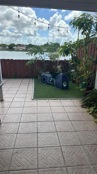 En Venta: $450,999 (3 camas, 2 baños, 1462 Pies cuadrados)
