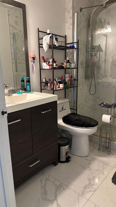 En Venta: $450,999 (3 camas, 2 baños, 1462 Pies cuadrados)