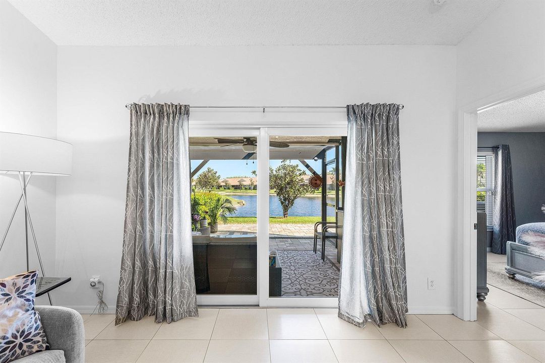 017-9463SwanseaLane-WestPalmBeach-FL-334