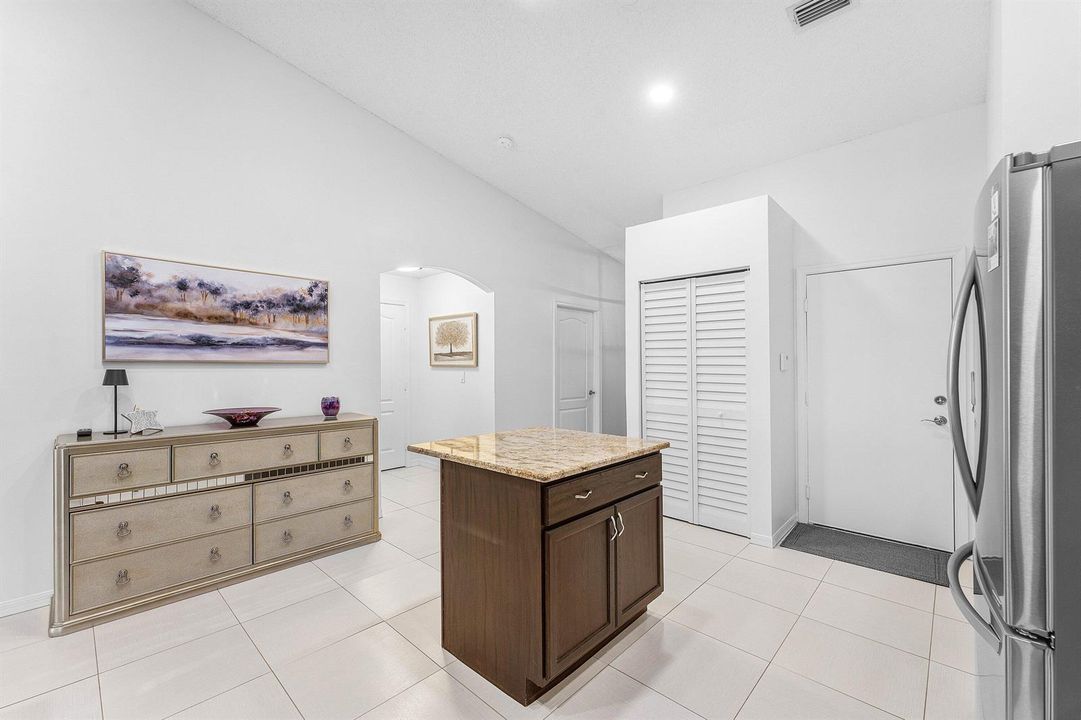 009-9463SwanseaLane-WestPalmBeach-FL-334