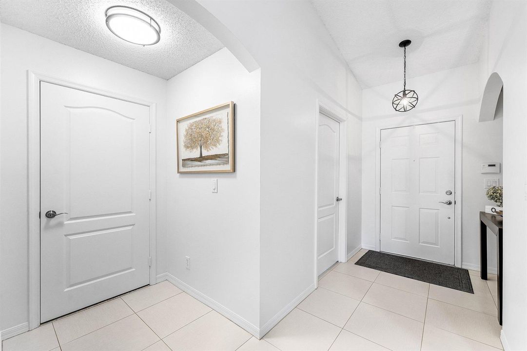 005-9463SwanseaLane-WestPalmBeach-FL-334