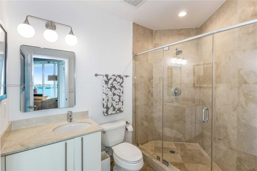 For Rent: $4,500 (2 beds, 2 baths, 1234 Square Feet)