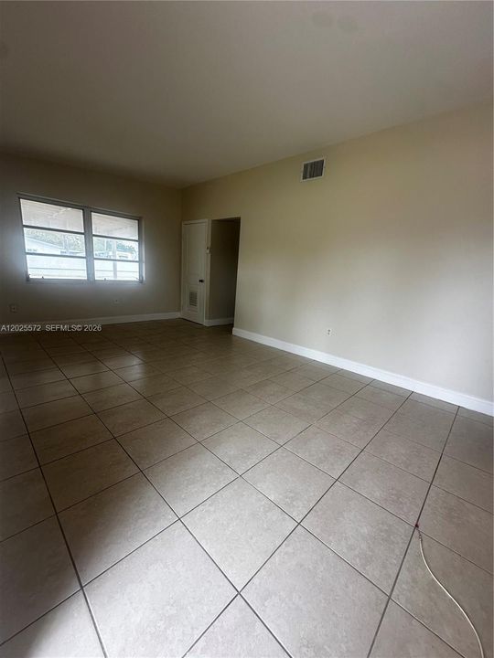 В аренду: $2,500 (3 спален, 2 ванн, 1032 Квадратных фут)