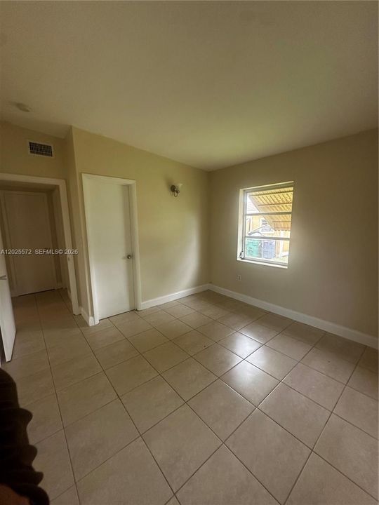 В аренду: $2,500 (3 спален, 2 ванн, 1032 Квадратных фут)