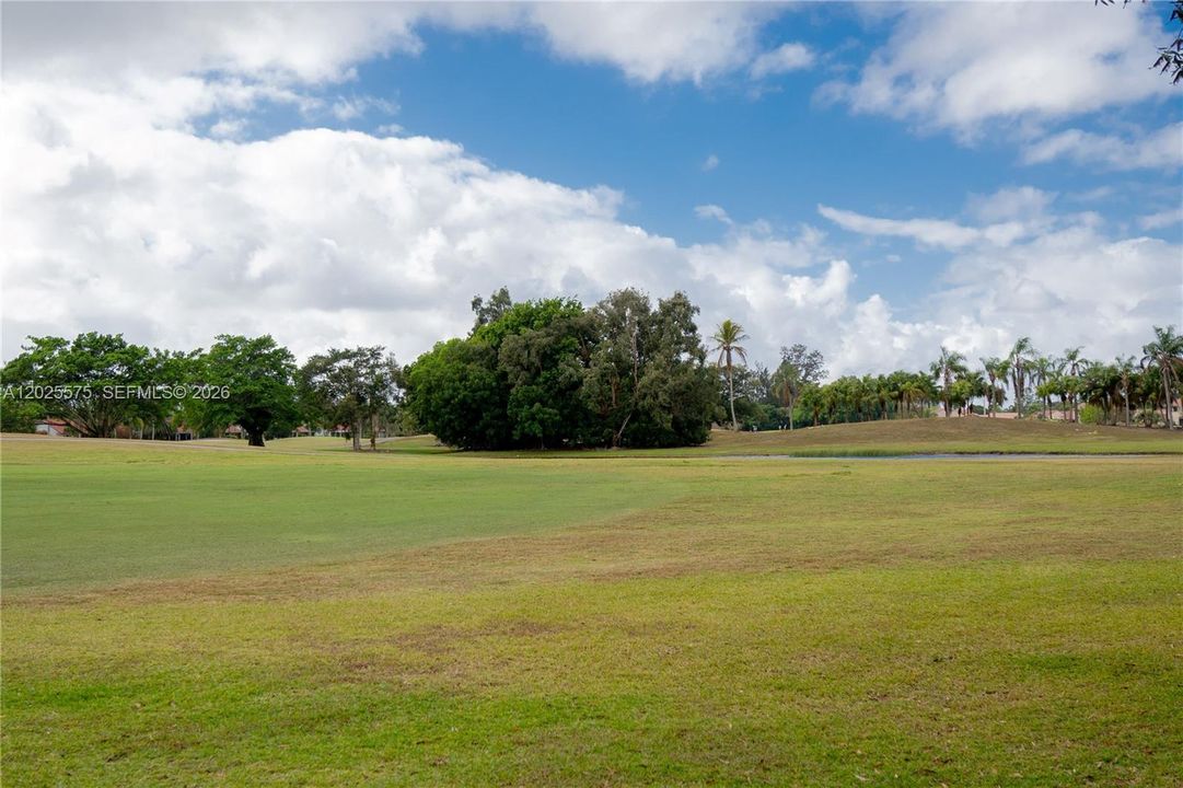 For Sale: $345,000 (2 beds, 2 baths, 1235 Square Feet)