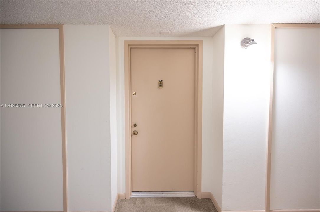 For Sale: $345,000 (2 beds, 2 baths, 1235 Square Feet)