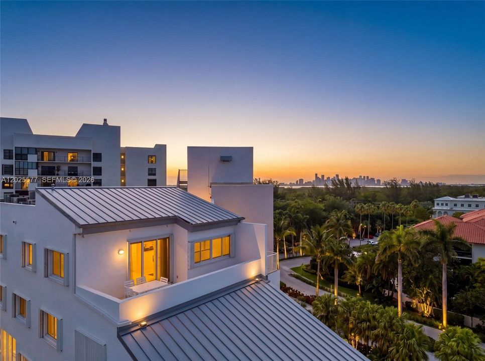 Active With Contract: $1,500,000 (4 beds, 2 baths, 1730 Square Feet)