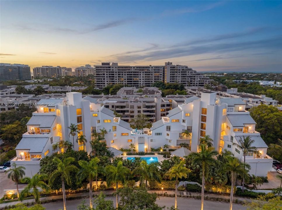 Active With Contract: $1,500,000 (4 beds, 2 baths, 1730 Square Feet)