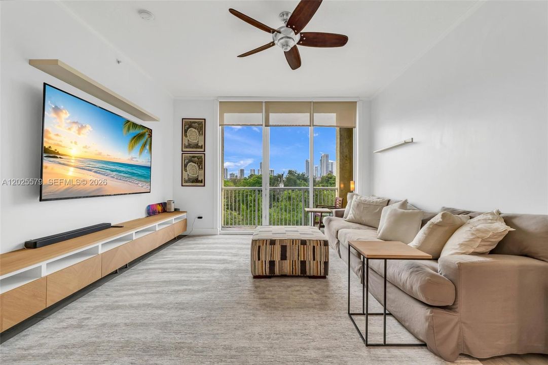 For Rent: $2,250 (1 beds, 1 baths, 788 Square Feet)