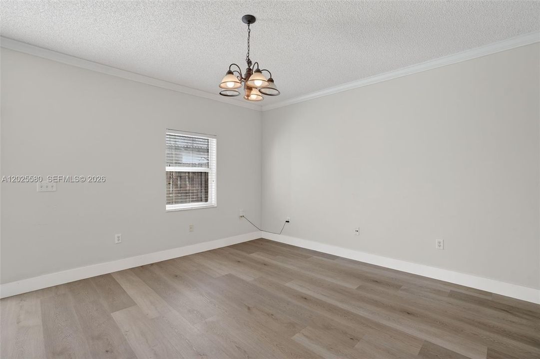 For Rent: $2,700 (4 beds, 2 baths, 1846 Square Feet)