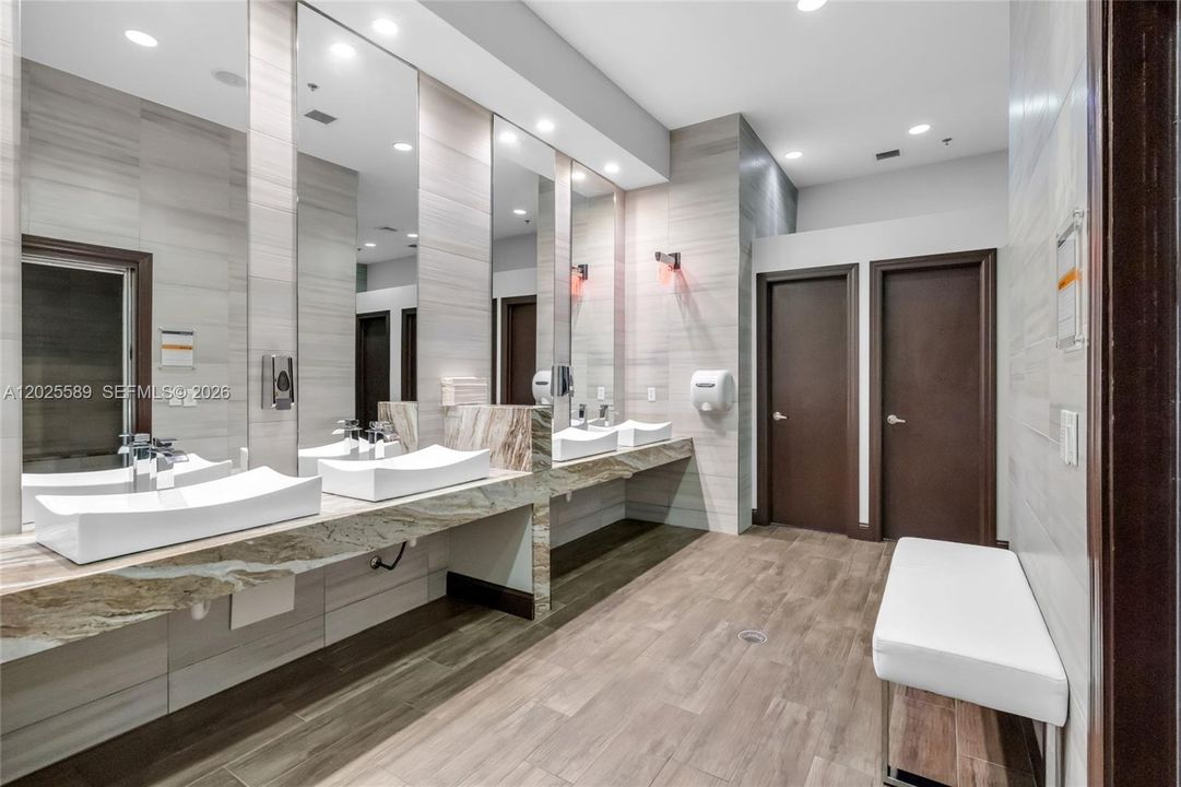 SPA AT CLUBHOUSE