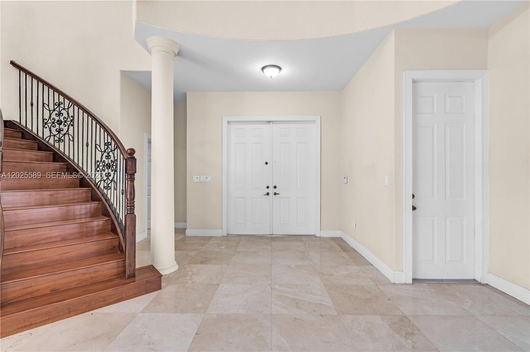 ENTRANCE FOYER