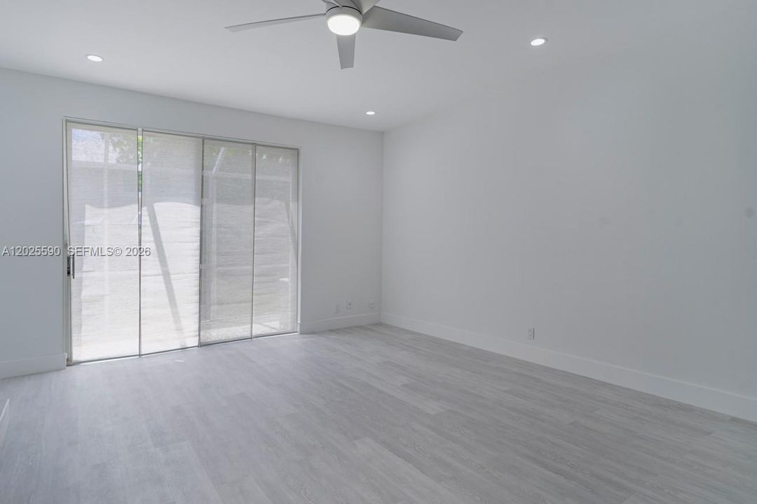 En Renta: $2,950 (2 camas, 2 baños, 1131 Pies cuadrados)