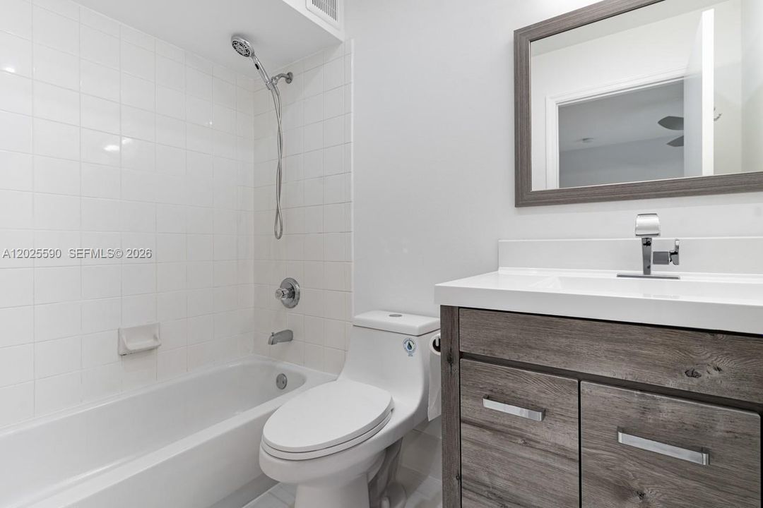 En Renta: $2,950 (2 camas, 2 baños, 1131 Pies cuadrados)