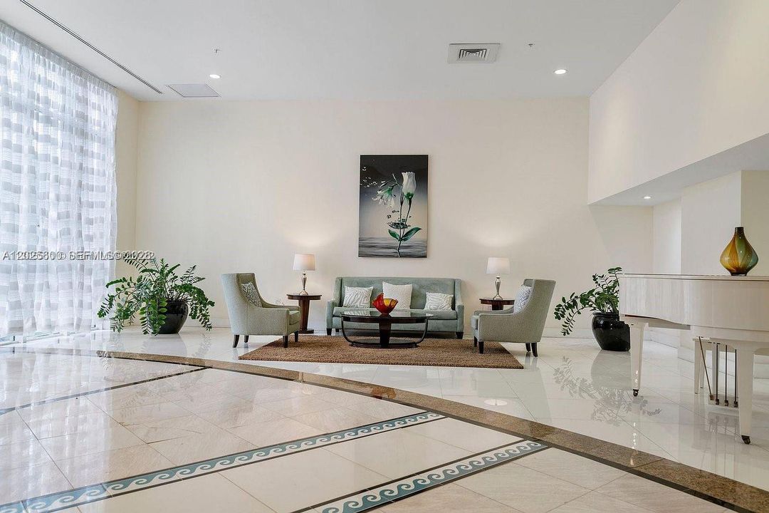 For Sale: $1,190,000 (2 beds, 2 baths, 1340 Square Feet)