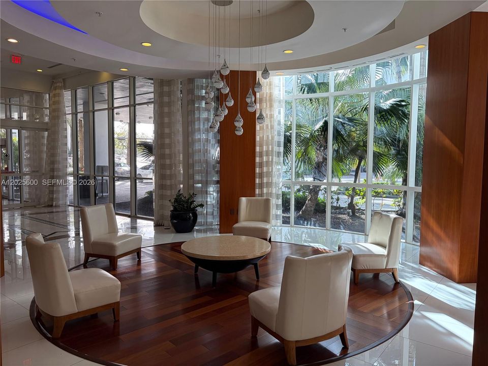For Sale: $1,190,000 (2 beds, 2 baths, 1340 Square Feet)