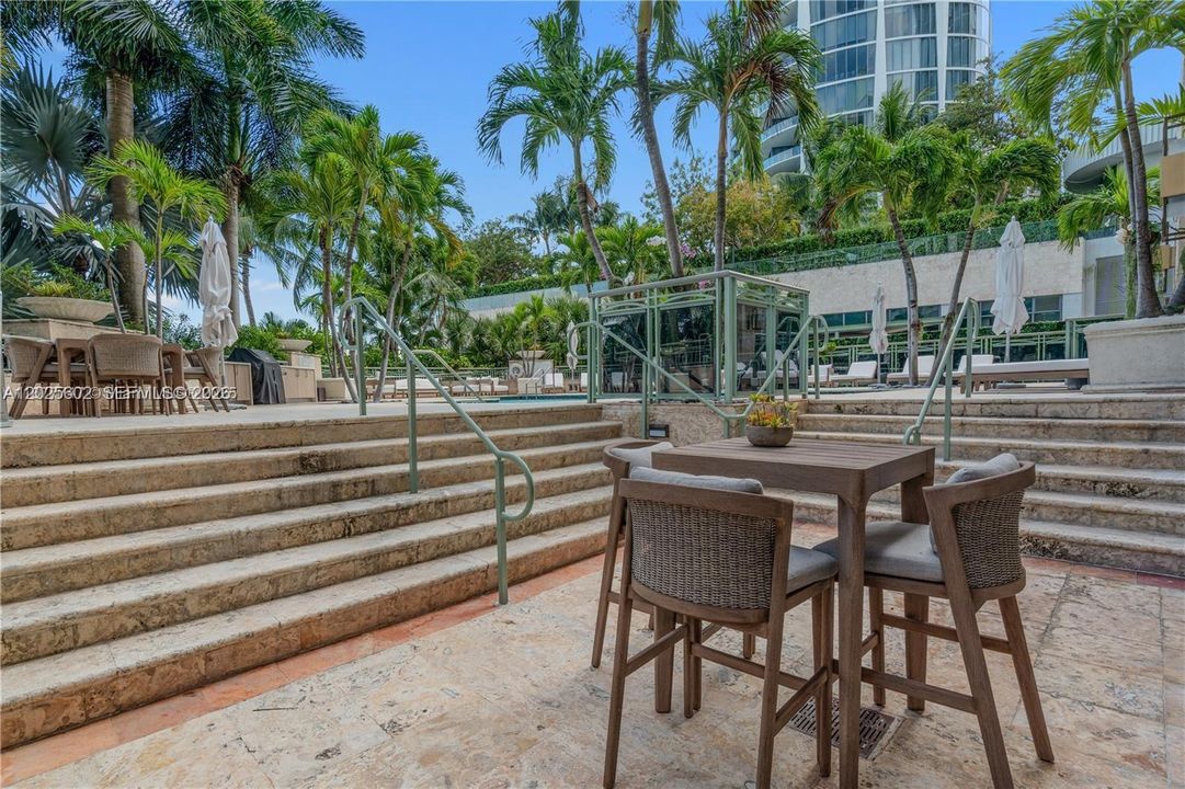 For Rent: $10,000 (2 beds, 2 baths, 1540 Square Feet)