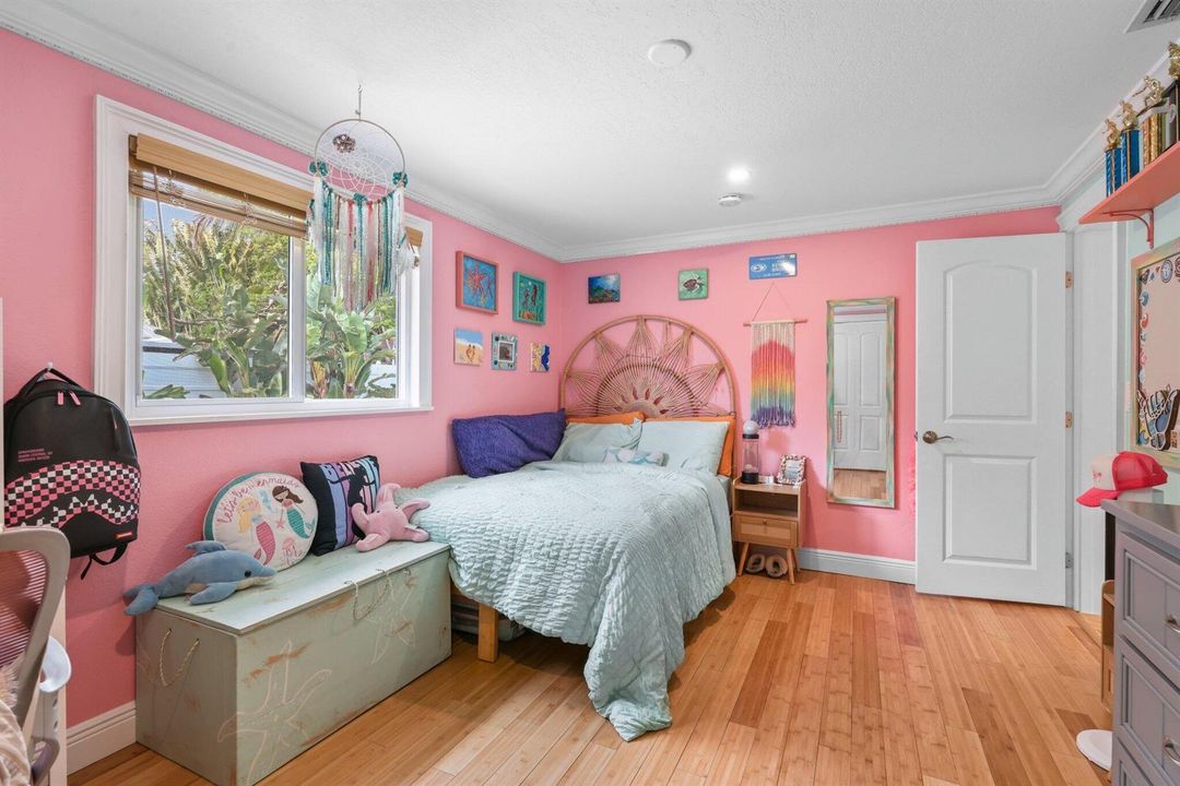 1082 Southwest 3rd St - 42.jpg-SMALL