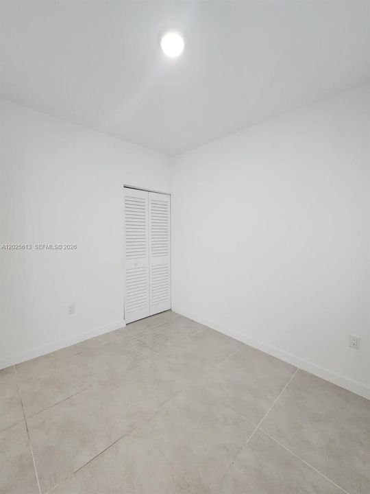 For Rent: $1,300 (0 beds, 1 baths, 1398 Square Feet)