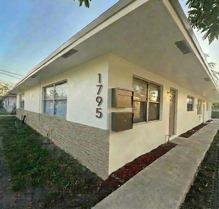property_with_bronze_numbers_only (4)