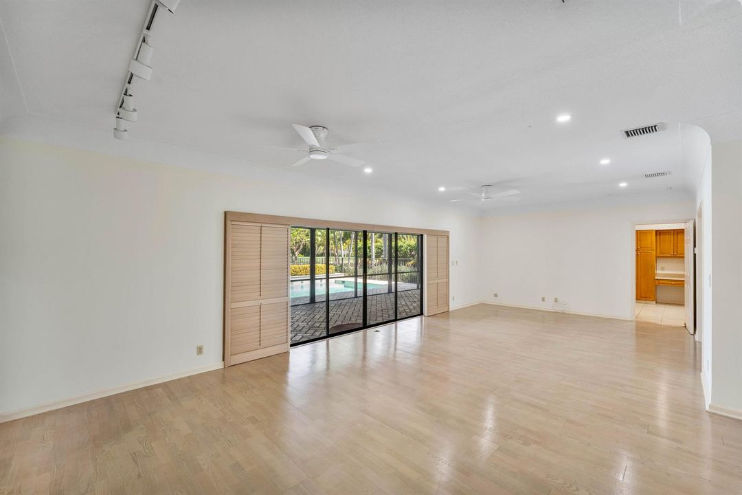 012-1851ThatchPalmDrive-BocaRaton-FL-334