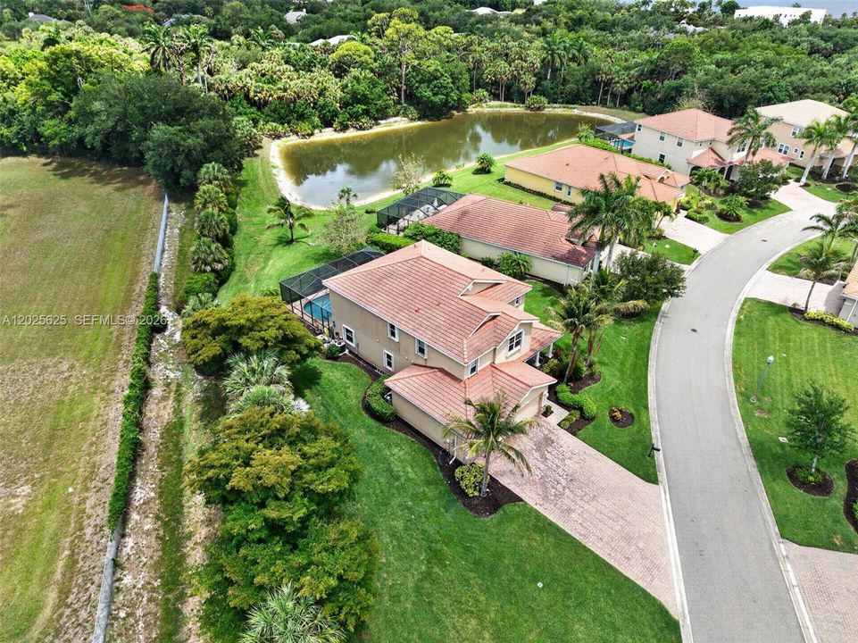For Sale: $620,000 (5 beds, 4 baths, 3586 Square Feet)
