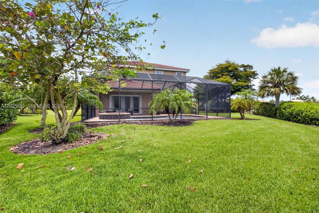 For Sale: $620,000 (5 beds, 4 baths, 3586 Square Feet)