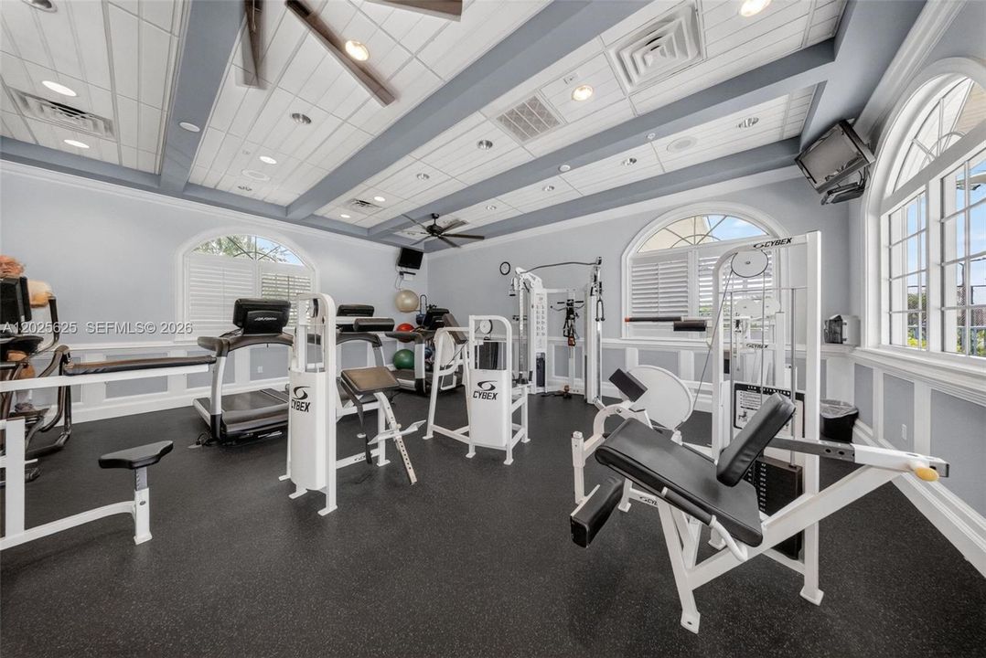 For Sale: $620,000 (5 beds, 4 baths, 3586 Square Feet)