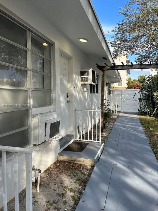 For Rent: $2,200 (2 beds, 1 baths, 0 Square Feet)