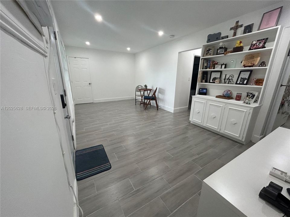 For Rent: $2,200 (2 beds, 1 baths, 0 Square Feet)