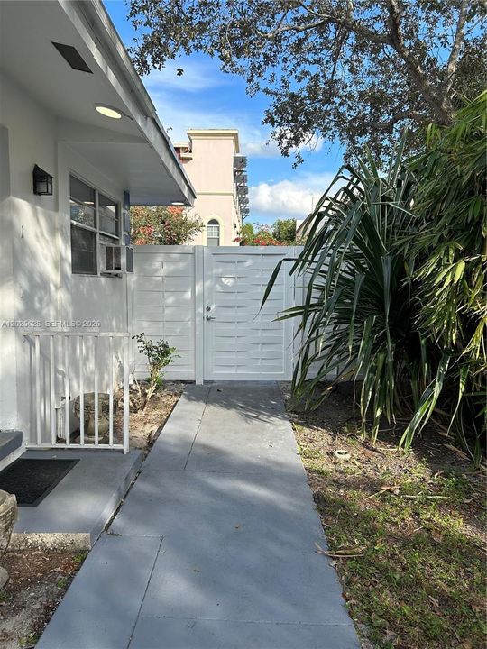 For Rent: $2,200 (2 beds, 1 baths, 0 Square Feet)