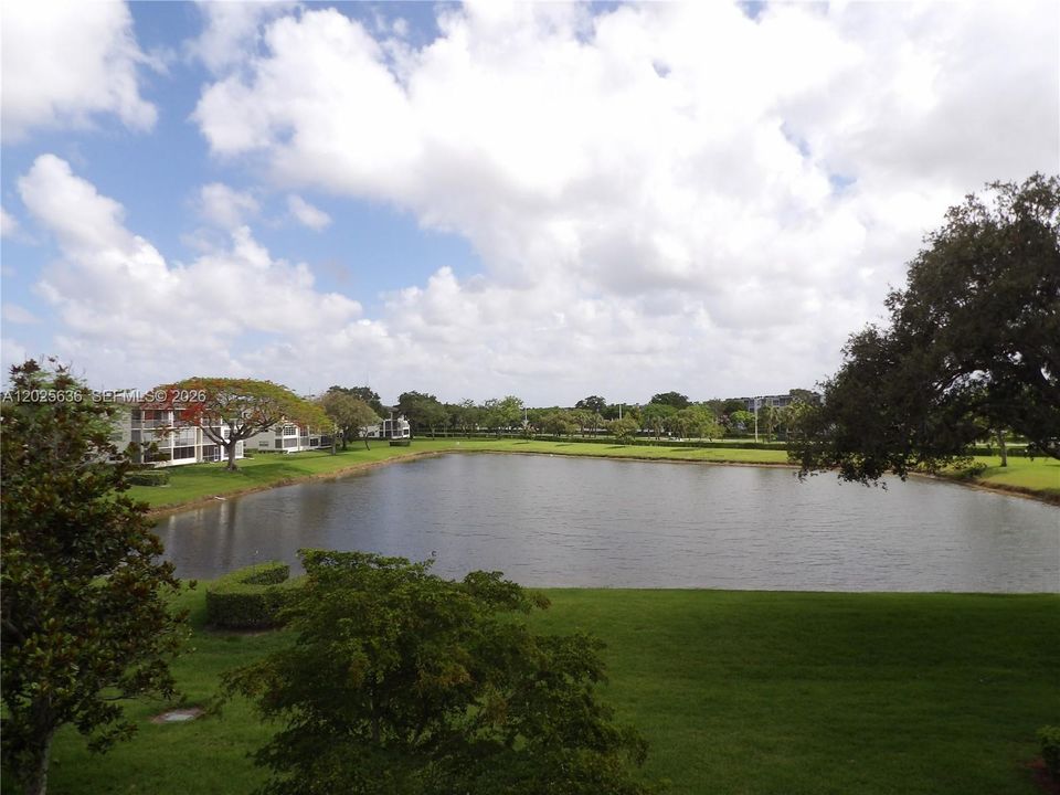 For Rent: $1,450 (1 beds, 1 baths, 600 Square Feet)