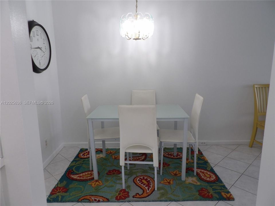 For Rent: $1,450 (1 beds, 1 baths, 600 Square Feet)