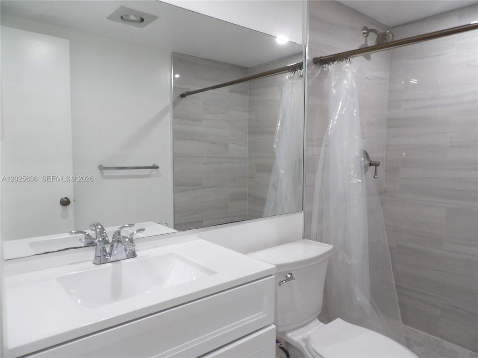 For Rent: $1,450 (1 beds, 1 baths, 600 Square Feet)
