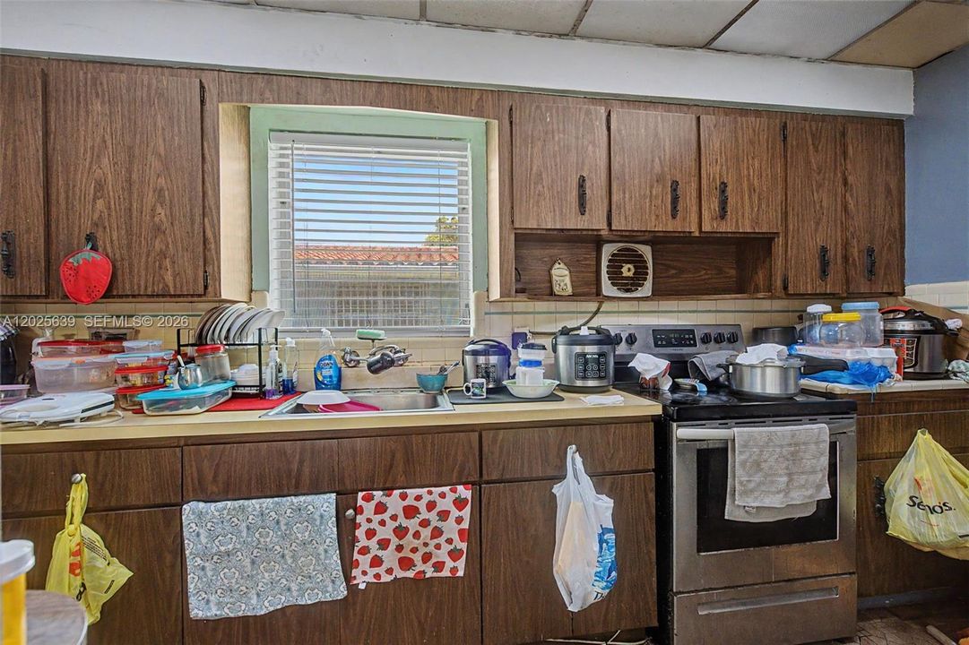 front unit kitchen