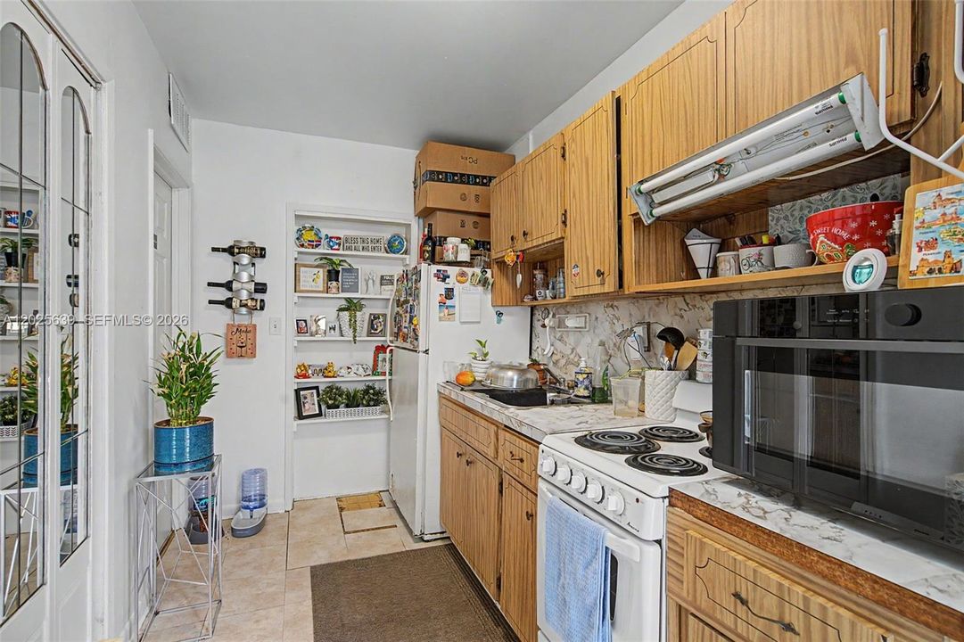 Efficiency kitchen