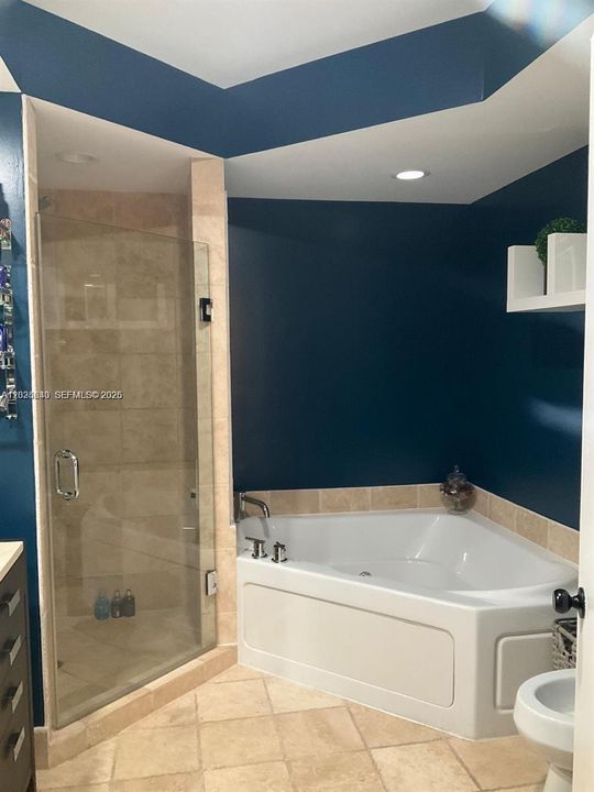 В аренду: $4,599 (1 спален, 1 ванн, 914 Квадратных фут)