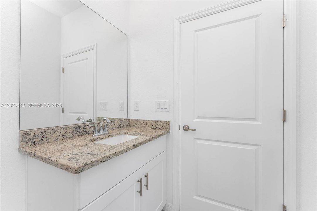 For Rent: $2,300 (3 beds, 2 baths, 0 Square Feet)