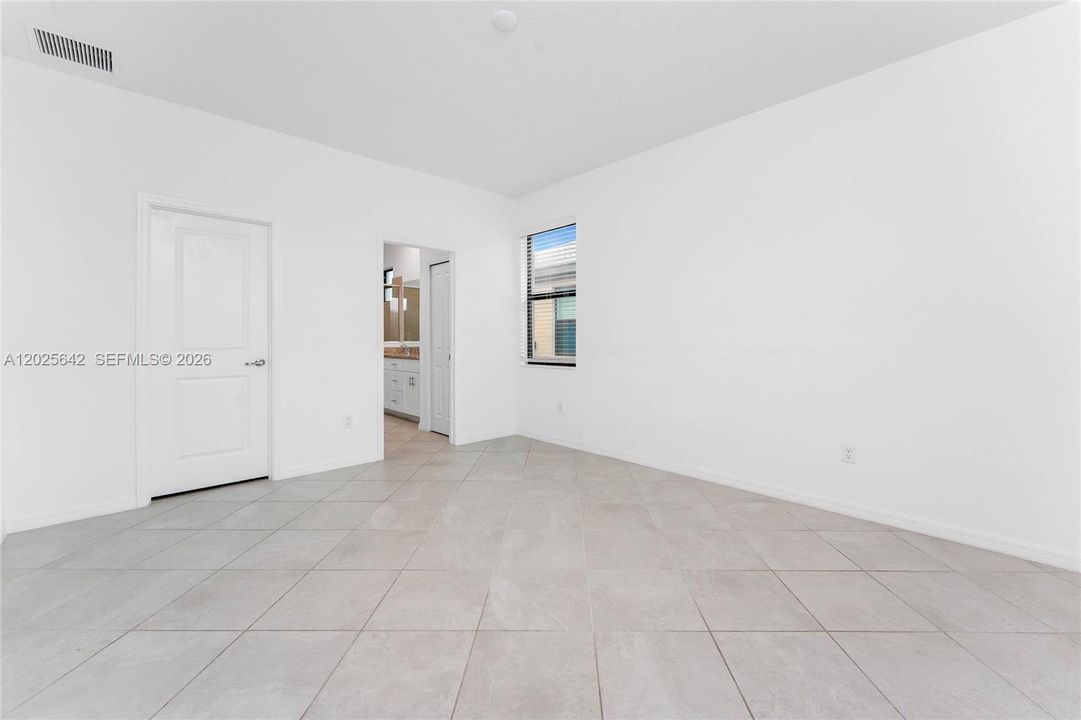 For Rent: $2,300 (3 beds, 2 baths, 0 Square Feet)